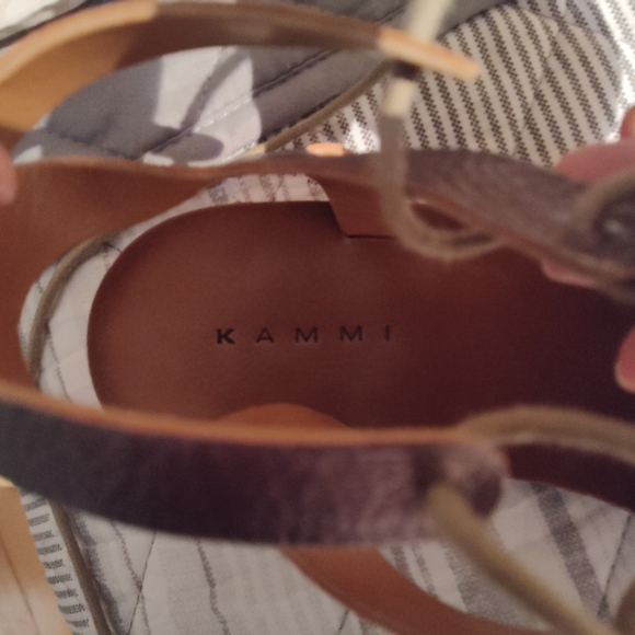 Kammi laced up leather sandals made in Italy - Picture 7 of 10